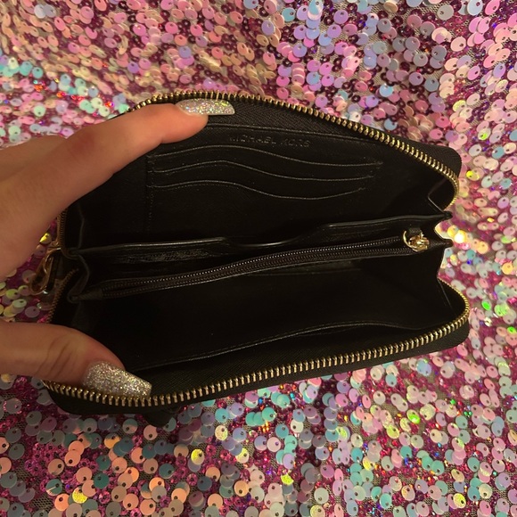 Michael Kors Black Wristlet Wallet - Picture 5 of 10